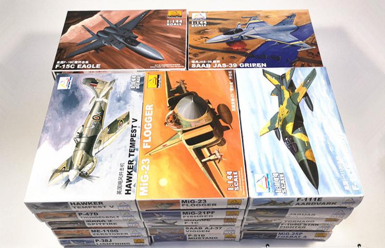 Model Kit Revell - 25PCS 1/144 Plastic Monteren Vechter Militaire